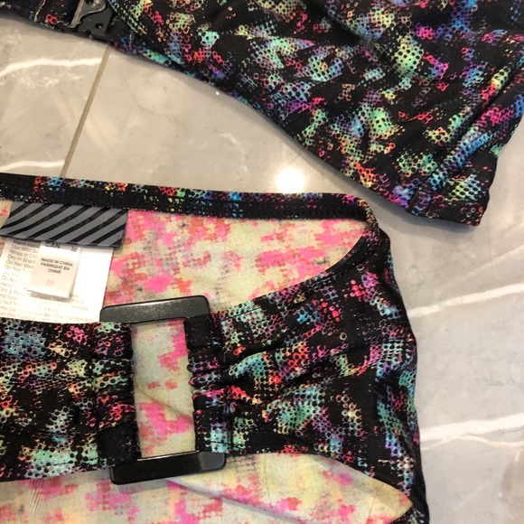 Women’s bikini - Picture 4 of 5